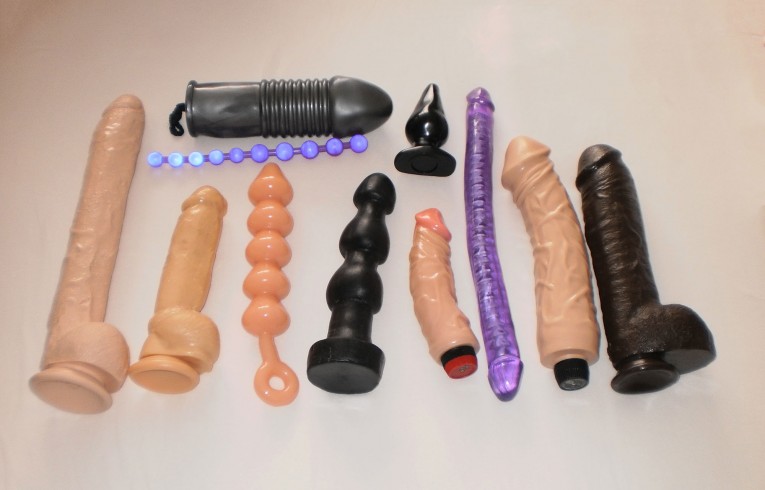 Pourquoi acheter et utiliser des sextoys si on est homosexuel ?